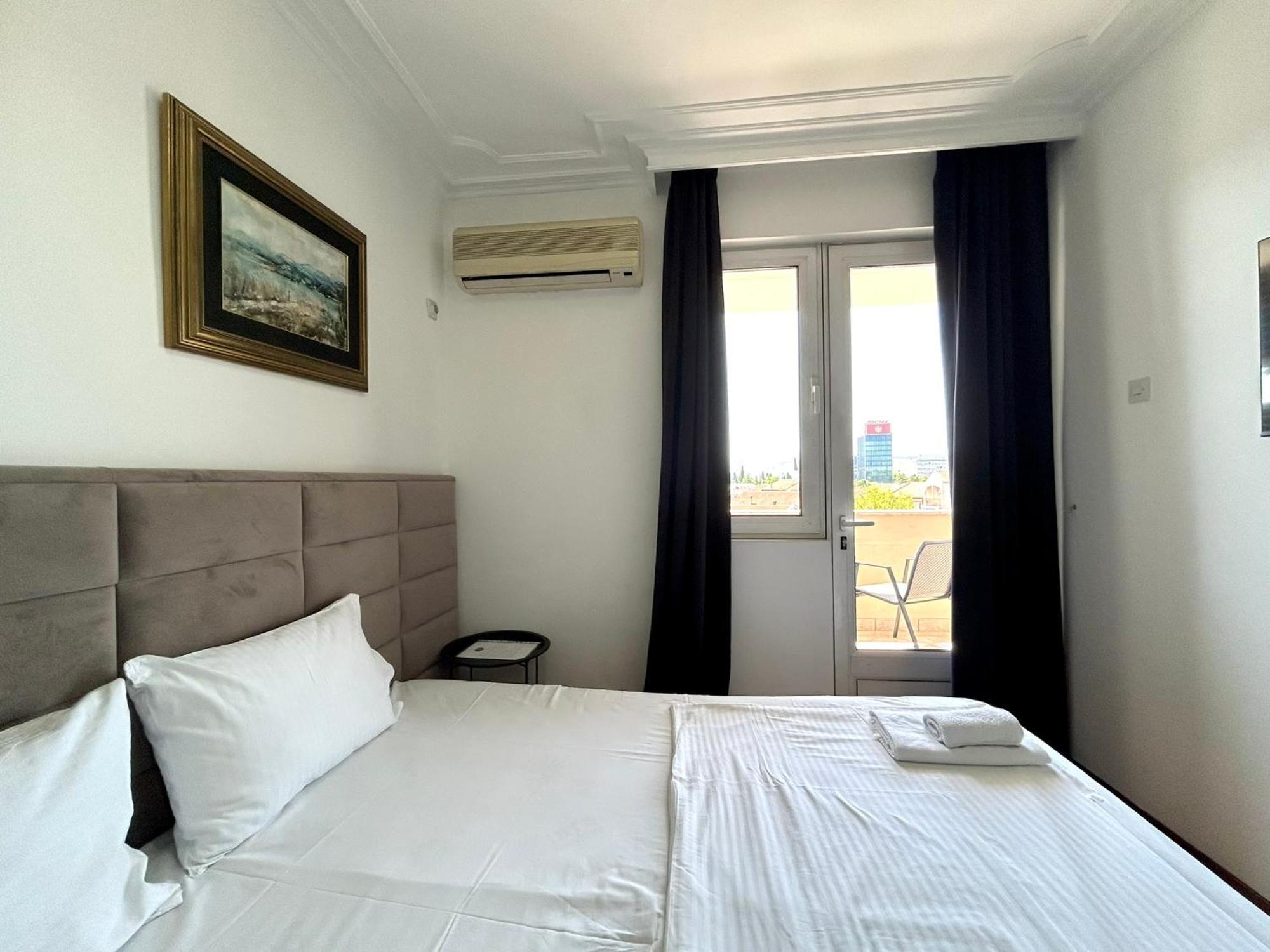 Hotel Bojatours Podgorica Eksteriør billede