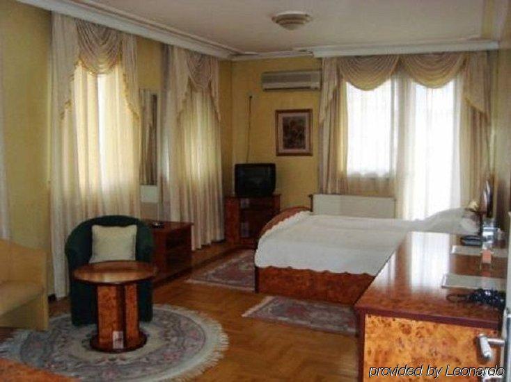 Hotel Bojatours Podgorica Eksteriør billede